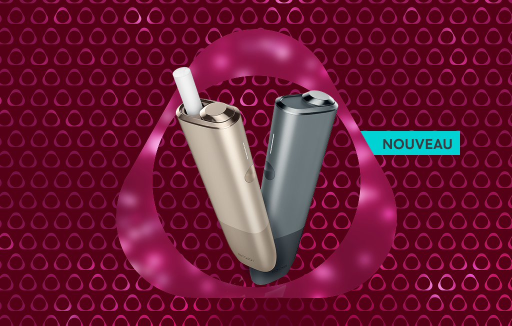 
Un appareil IQOS ILUMA rouge coucher de soleil avec un bâtonnet TEREA à l'intérieur et un appareil IQOS ILUMA ONE gris galet sur fond rouge. Comprend l'étiquette « nouveau ».